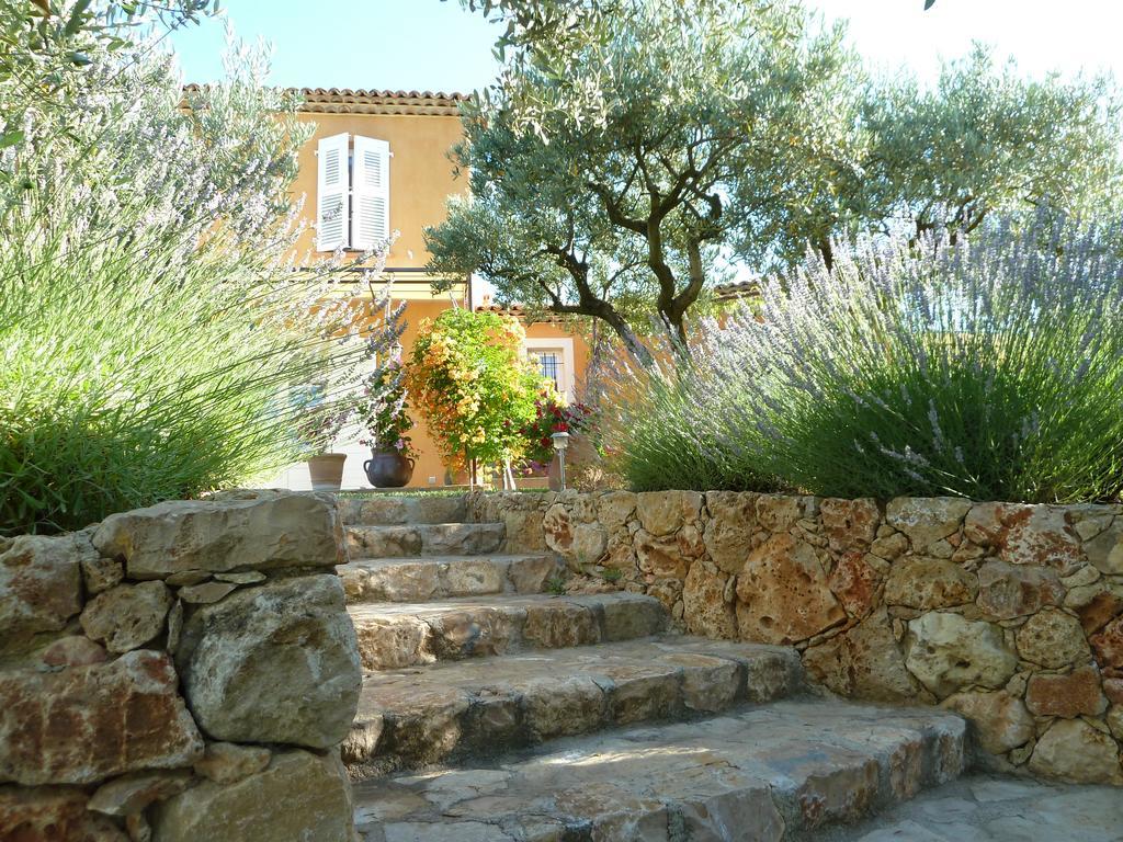 Mas De L'Olivette Bed & Breakfast Cotignac Exterior photo